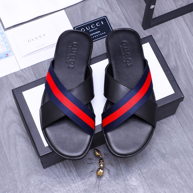 G*u*i slippers
